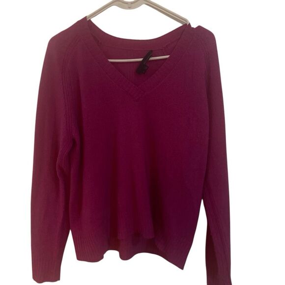 360 Cashmere Sweaters Vneck small fushia color long sleeve - Picture 1 of 5